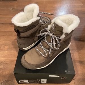 Sorel Whitney Flurry Waterproof Faux Fur-Lined Snow Boots (Major 8)
